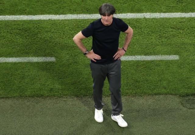 b体育直播-德尚：不要责怪三名前锋 勒夫：防死姆巴佩不可能